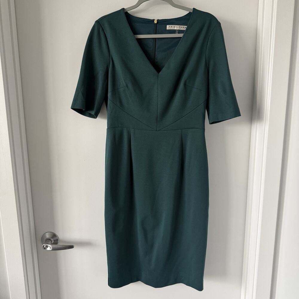 Trina Turk V-Neck Sheath Dress Size 6 Green Ivy Career‎ Cocktail Midi